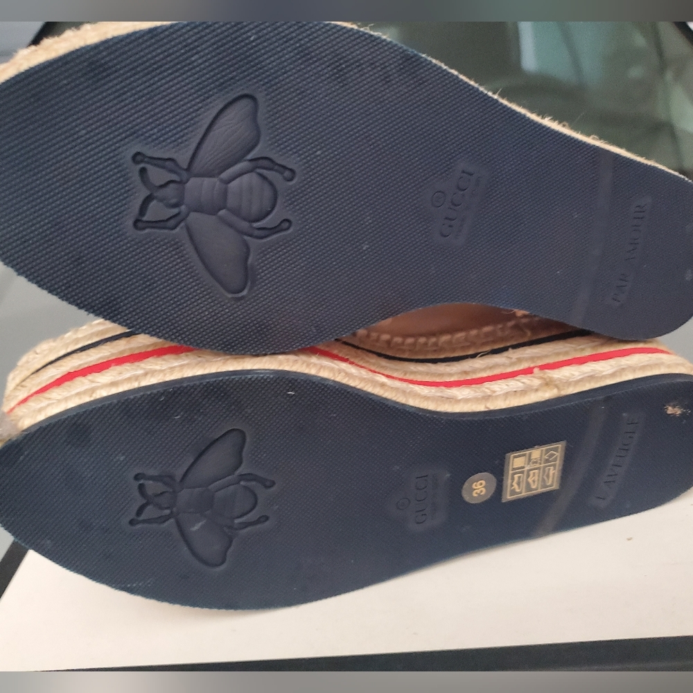 Gucci Sneakers - Picture 5 of 8